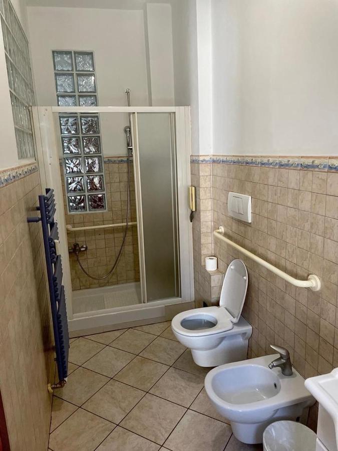 Ferienwohnung L'Anima Del Viaggio A Torino Exterior foto